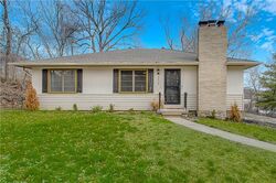 Ne 39th Ter, Kansas City MO