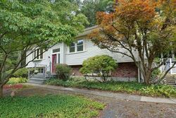  Oakvale Rd, Framingham MA