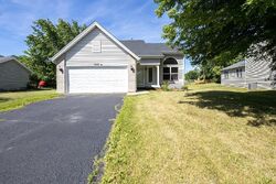 Pre-foreclosure in  Falmouth Dr Rockford, IL 61109