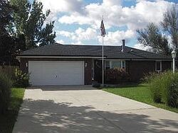 Pre-foreclosure in  Weathervane Ln Machesney Park, IL 61115