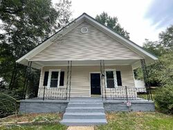 Pre-foreclosure in  Lincoln St Hogansville, GA 30230