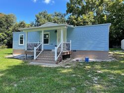 Pre-foreclosure in  Se 129th St Belleview, FL 34420