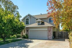 Pre-foreclosure in  Greystone Dr Antioch, CA 94509