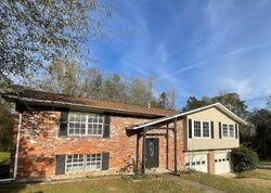 Pre-foreclosure in  Azaleawood Dr Wetumpka, AL 36093