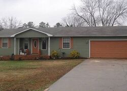 Pre-foreclosure in  Gibbon Dr Harvest, AL 35749