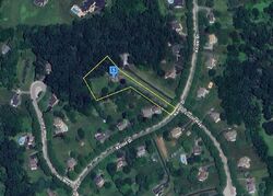 Pre-foreclosure in  Kaiser Dr Downingtown, PA 19335