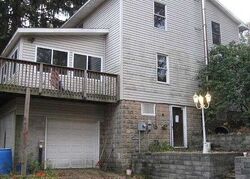 Pre-foreclosure in  S Pioneer Rd Gibsonia, PA 15044
