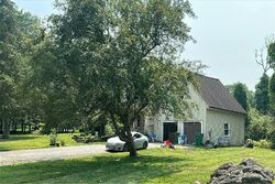 Pre-foreclosure in  Fox Run Hopewell Junction, NY 12533