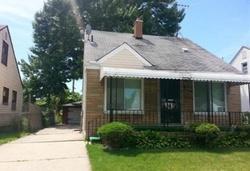 Pre-foreclosure in  STAHELIN AVE Detroit, MI 48228