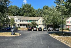 Pre-foreclosure in  Dominion Forest Cir Fredericksburg, VA 22408