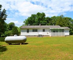 Pre-foreclosure in  CEDAR GROVE RD Lawrenceville, VA 23868