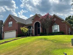 Pre-foreclosure in  EPERNAY CIR Little Rock, AR 72223
