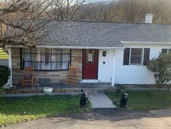 Pre-foreclosure in  Old Berwick Rd Bloomsburg, PA 17815