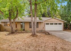 Pre-foreclosure in  Se Clark Ct Troutdale, OR 97060