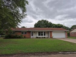 Pre-foreclosure in  Brent St Meeker, OK 74855