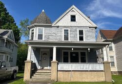 Pre-foreclosure in  Elm St Elmira, NY 14905
