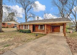 Pre-foreclosure in  Cox Ave Holly Springs, MS 38635
