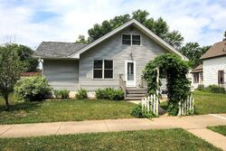  Monroe St Se, Hutchinson MN