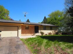  Plum Ave, Hutchinson MN