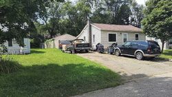 Pre-foreclosure in  IOWA AVE Portage, MI 49024