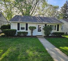 Pre-foreclosure in  Park Dr Joliet, IL 60436