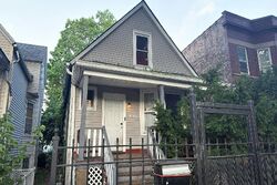 Pre-foreclosure in  S Marquette Ave Chicago, IL 60649