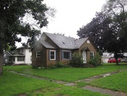 Pre-foreclosure in  2nd St Se Belmond, IA 50421
