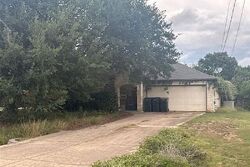 Pre-foreclosure in  MILLINGTON LN Buda, TX 78610