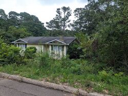 Pre-foreclosure in  S Page St Lagrange, GA 30241