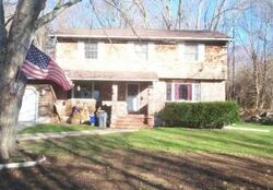 Pre-foreclosure in  PALMER LN Plainfield, CT 06374