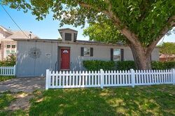 Pre-foreclosure in  Hillcrest Rd Dallas, TX 75252