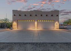 Pre-foreclosure in  E Primrose Path Phoenix, AZ 85086