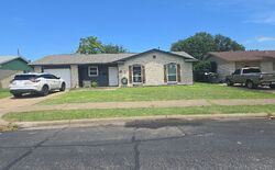 Pre-foreclosure in  Shorehaven Dr Garland, TX 75040