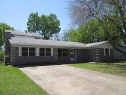 Pre-foreclosure in  JANWOOD LN Dallas, TX 75234
