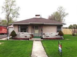  East Ave, Sterling IL