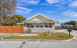 Pre-foreclosure in  Nw Hillsboro St Lake City, FL 32055