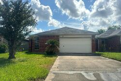Pre-foreclosure in  Rockford Dr Houston, TX 77048