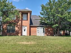 Pre-foreclosure in  Ridgetop Dr Justin, TX 76247