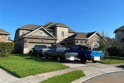 Pre-foreclosure in  Timber Gate Ct Rosharon, TX 77583