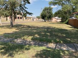 Pre-foreclosure in  Oak Ave Dalhart, TX 79022