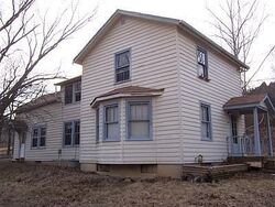 Pre-foreclosure in  Steep Creek Rd Latonia, KY 41015