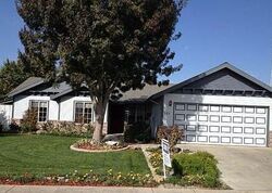 Pre-foreclosure in  Davis St Exeter, CA 93221