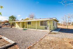 Pre-foreclosure in  VALLE VISTA RD Phelan, CA 92371