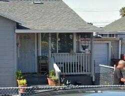Pre-foreclosure in  Bush Ave San Pablo, CA 94806
