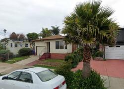 Pre-foreclosure in  Mariposa St Richmond, CA 94804