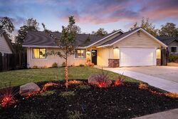 Pre-foreclosure in  Crossbill Ln El Dorado, CA 95623