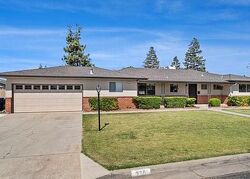 Pre-foreclosure in  Cole Ave Clovis, CA 93612