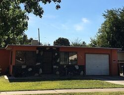 Pre-foreclosure in  E 23rd St Merced, CA 95340