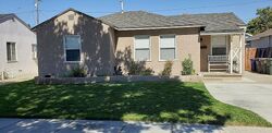 Pre-foreclosure in  Bonfair Ave Lakewood, CA 90712