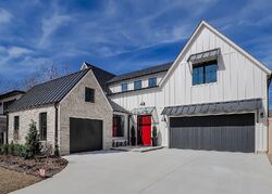 Pre-foreclosure in  E 26th Pl Tulsa, OK 74114